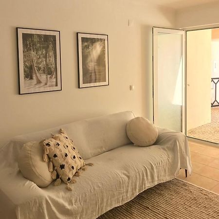 Accommodation In Sesimbra - Two Double Bedroom Exterior photo